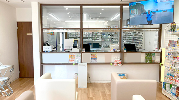 新生堂薬局　不知火病院前店の受付/カウンター