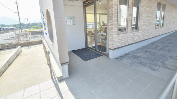 ほぬ薬局の入口