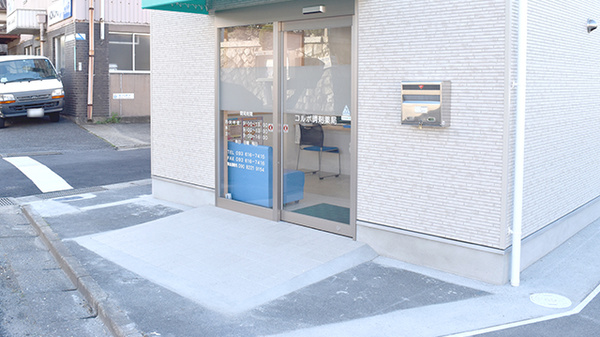 コルポ調剤薬局の入口