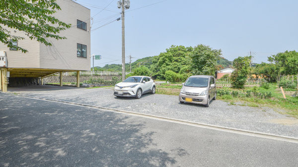 時川薬局の駐車場