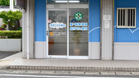 青空こども薬局の入口