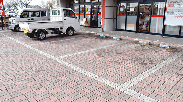 やまぐち薬局兵庫南店の駐車場
