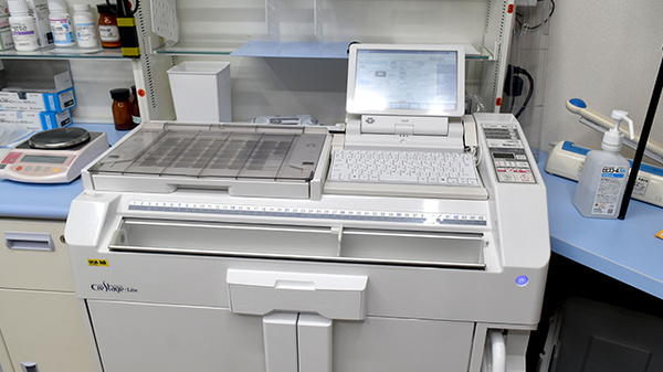 おもてなし薬局南波多店の調剤器具