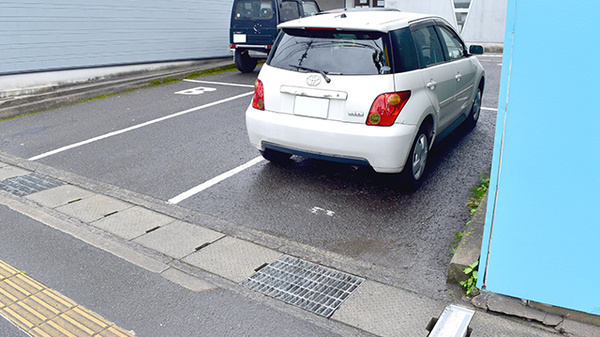 オオタ調剤薬局の駐車場