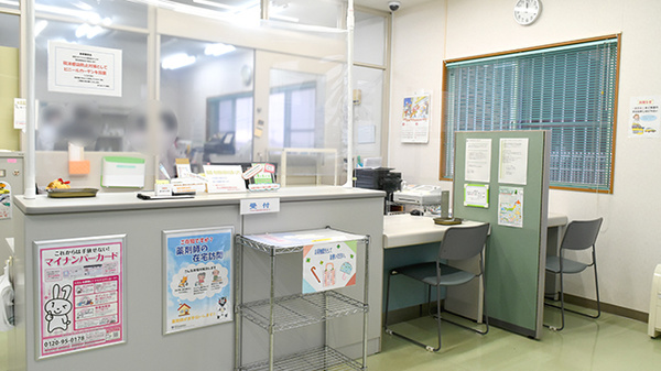 あらおシティ薬局の受付/カウンター