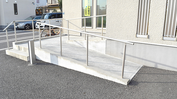 グリーン薬局小峯店のバリアフリー設備