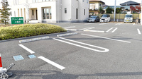 グリーン薬局小峯店の駐車場