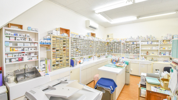 駅前調剤薬局の調剤室