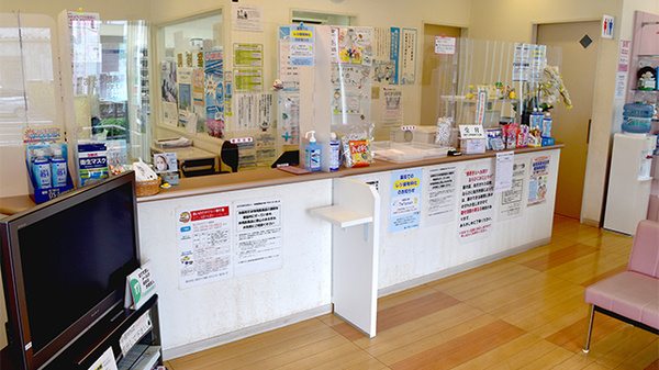 あそう調剤薬局小児科まえ店の受付/カウンター