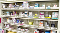あそう調剤薬局市場三区店の薬棚