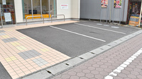 あそう調剤薬局市場三区店の駐車場