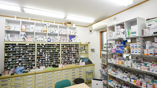 ハロー薬局大町店の調剤室