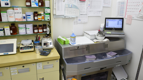 ハロー薬局大町店の調剤器具