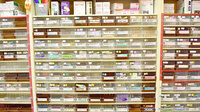 さとかん薬局　木城店の薬棚