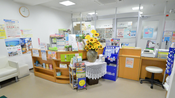 若葉薬局の受付/カウンター