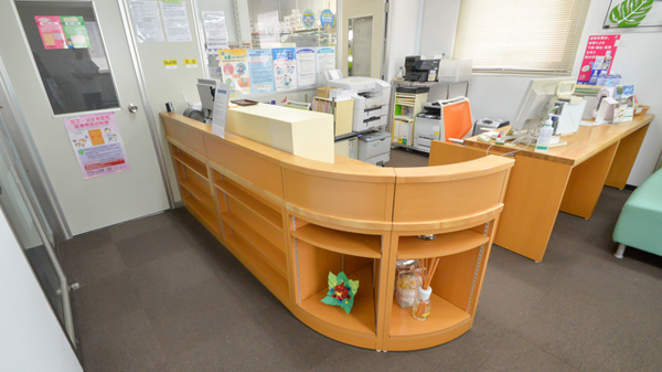 マハロ薬局の受付/カウンター