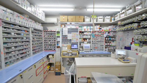 ぽかぽか薬局の調剤室