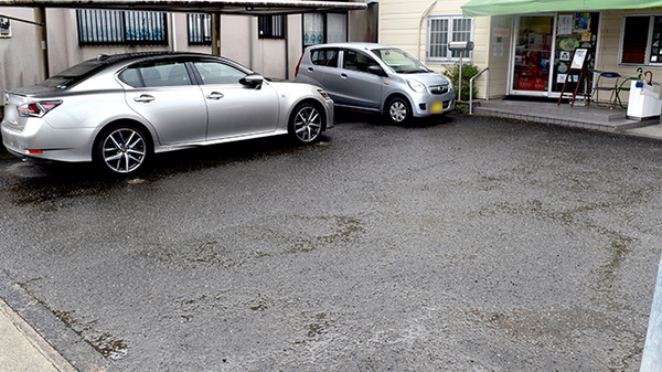 有限会社　ヒロ調剤薬局の駐車場