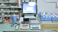 虹色薬局の調剤器具