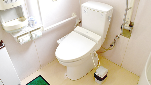 肝付やぶさめ薬局のお手洗い