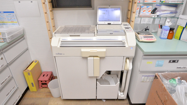 にしせんごく薬局の調剤器具