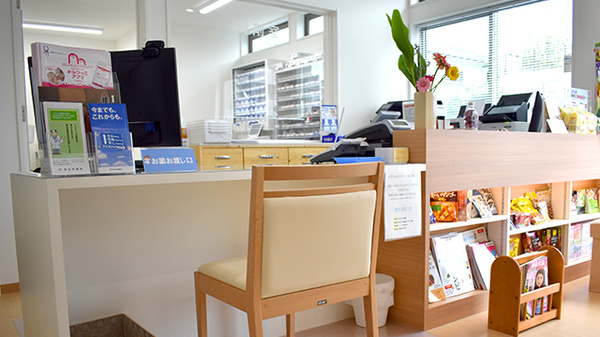 まつばら薬局　中央店の受付/カウンター