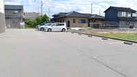 松任あおば薬局の駐車場