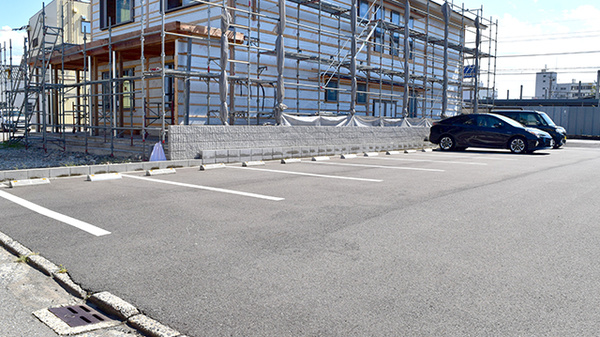 あおば薬局田原町店の駐車場