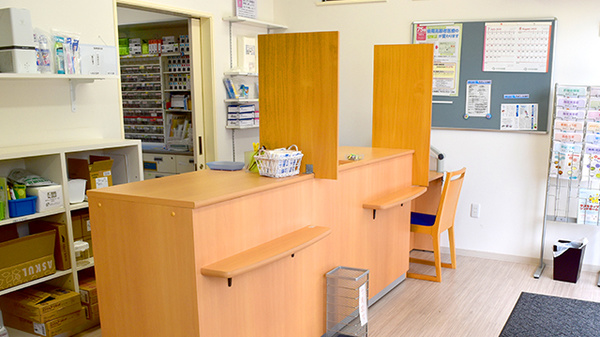 おかだ調剤薬局の受付/カウンター