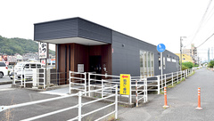 サンライズ薬局の外観