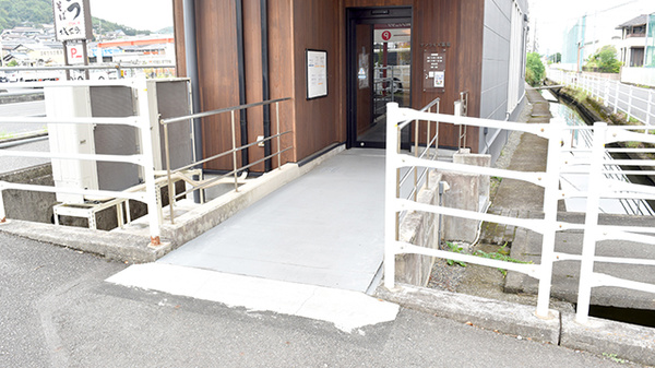 サンライズ薬局のバリアフリー設備