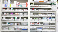 竹内薬局　森下店の薬棚