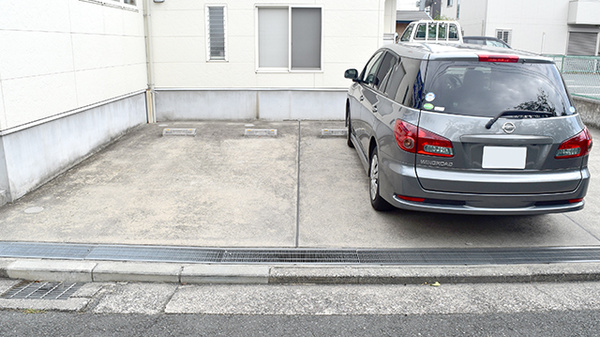 あい薬局ひくま店の駐車場