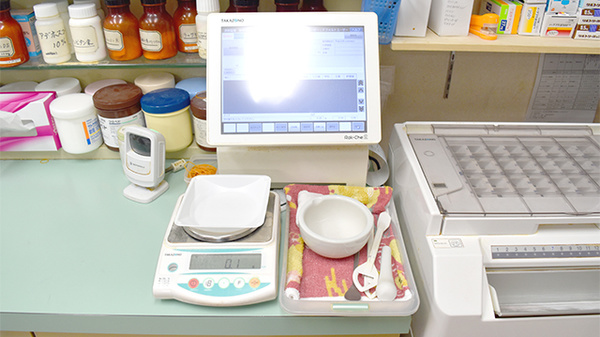 ヒロ薬局の調剤器具