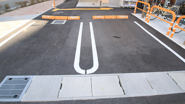 キリン堂薬局　吾妻通店の駐車場