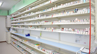 ドラッグセイムス　福岡梅光園薬局の薬棚