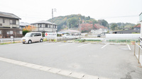 くすのき薬局の駐車場