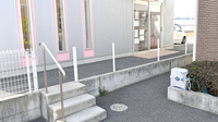 うさぎ薬局　正観寺店の入口