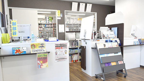 くすのき薬局かしわ沼南店の受付/カウンター
