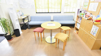 いずみ薬局　尾張旭店の待合スペース