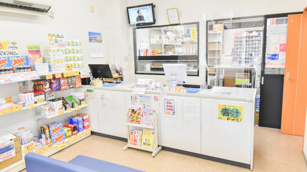 ルナ大手町薬局の受付/カウンター