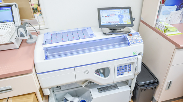 神宮かがやき薬局の調剤器具