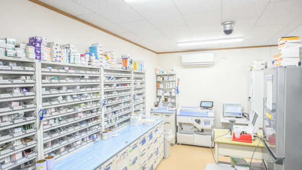 村岡かがやき薬局の調剤室