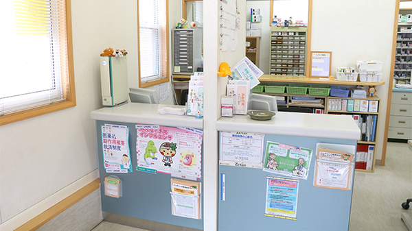 にこにこ薬局の受付/カウンター