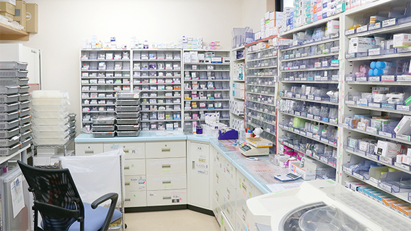 ミルキー薬局の調剤室