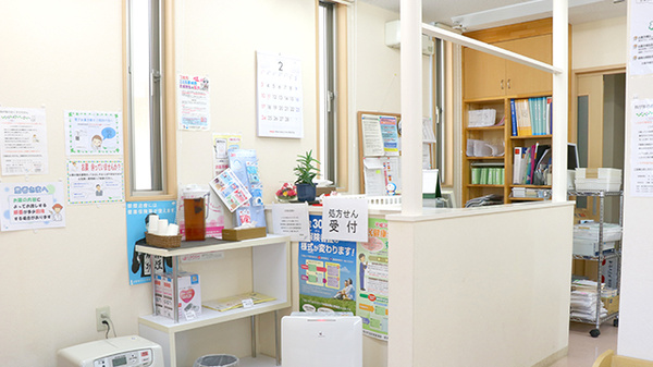しらゆり薬局の受付/カウンター