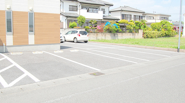 ふきあげ薬局の駐車場