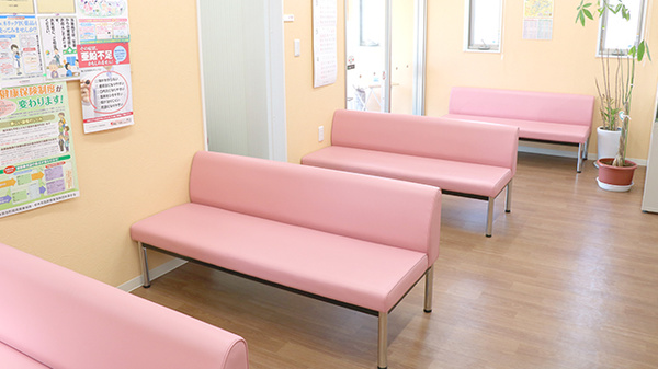 くまさん薬局の待合スペース