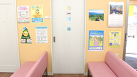 ふじいろ薬局の感染予防待合スペース