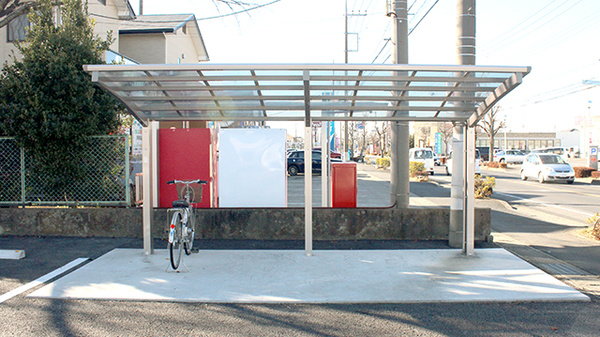 ふじいろ薬局の駐輪場